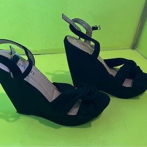 Fashion Nova “Say Less Wedges”